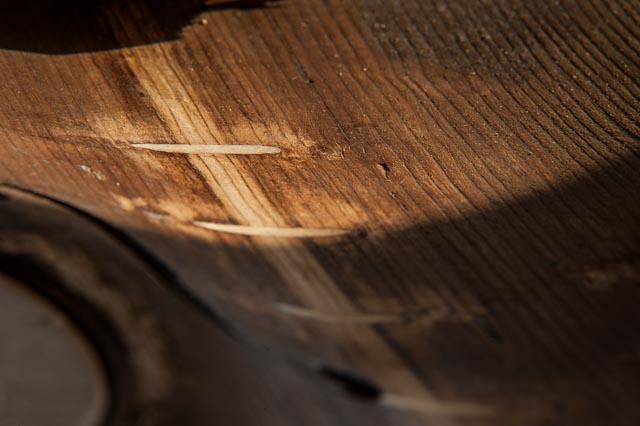 Renfort de fente de table en cuvette sous barre